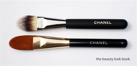 chanel foundation brush no 6.